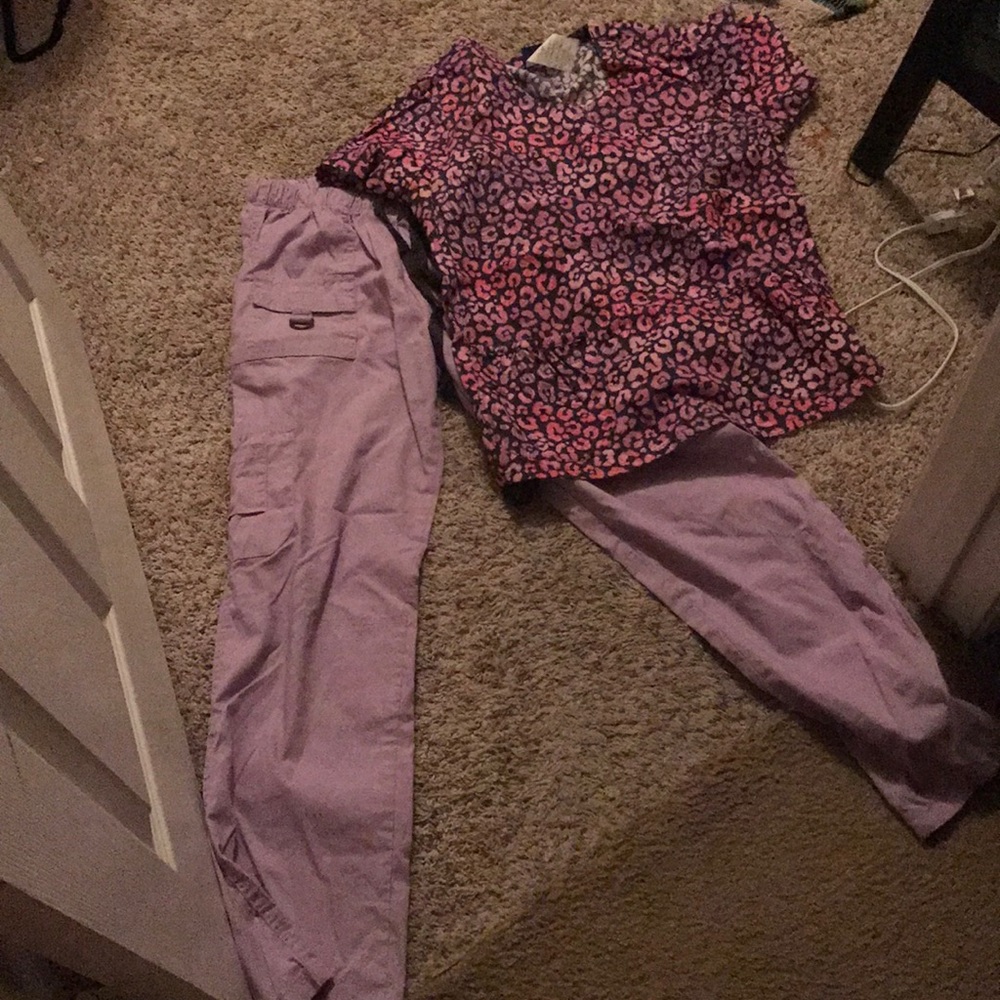 Light purple scrub set